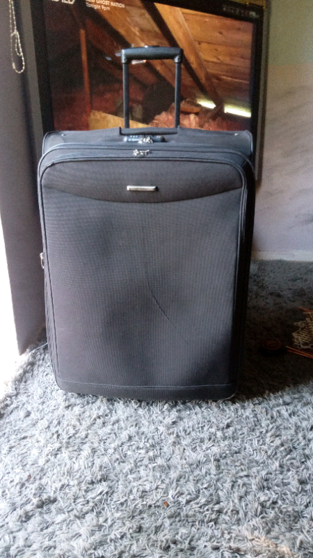 dunlop suitcase 32 inch